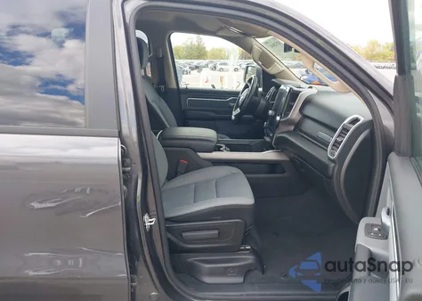 2020 Ram 1500 Big Horn 4X4 6'4 Box z USA, uszkodzony, nr VIN 1C6SRFMT6LN413464